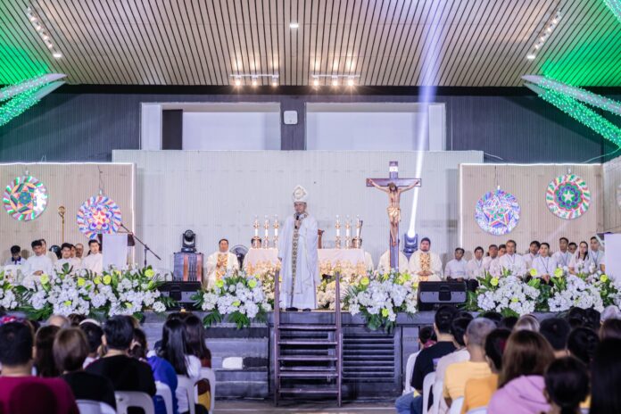 Bishop Mallari Leads Opening of Simbang Gabi in Tarlac City