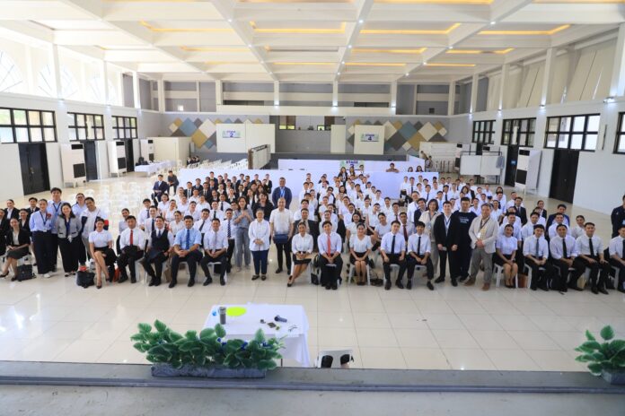 Philippine Airlines Caravan (Photo: Susan Yap/Facebook)