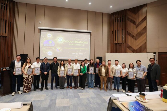 Gov. Christian Yap with Tarlac mayors and partners during the DILG Tarlac Awarding Ceremony. (Photo: Christian Yap/Facebook)